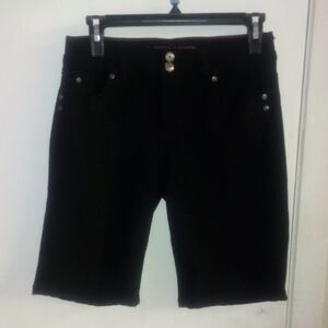 NWT Sabrina Lauren Perfect Fit Ultra Soft Stretch Shorts